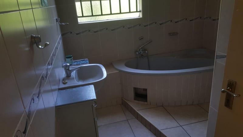 To Let 2 Bedroom Property for Rent in Vaalpark Free State